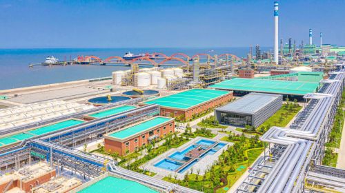 恒力（大連長興島）產(chǎn)業(yè)園 鑄就全球領(lǐng)先的煉化一體化產(chǎn)業(yè)高地